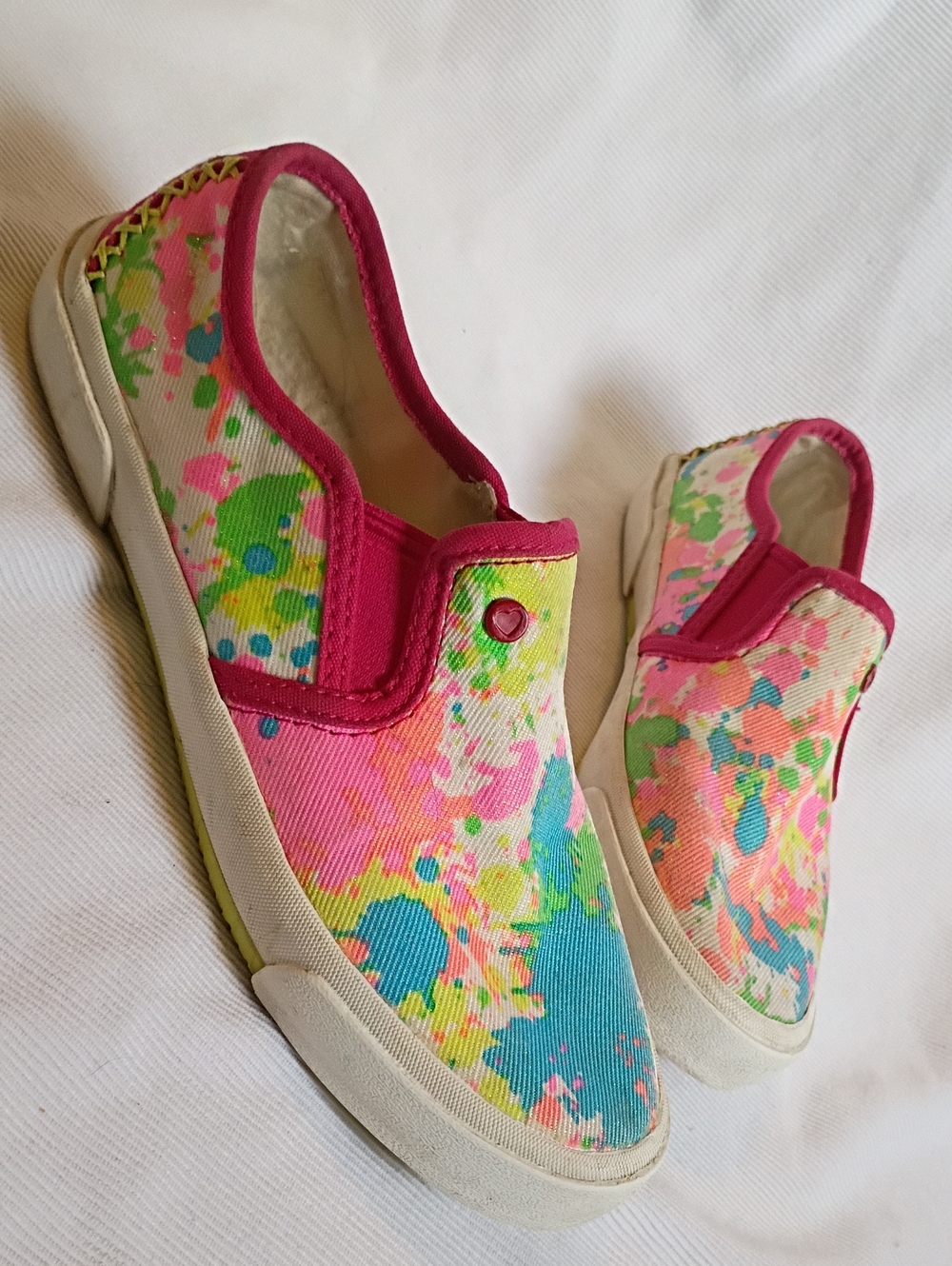 UGG Kids Slip-On Sneakers in Pink and Multicolor Splash